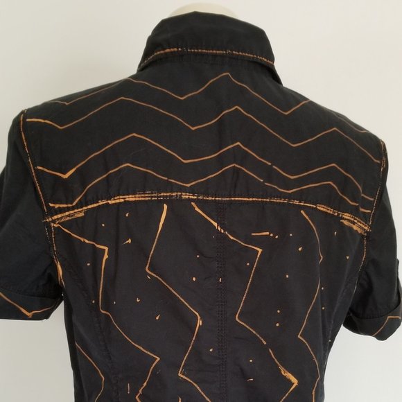 Refashioned ZigZag Shirt (S/M) - Picture 6 of 8